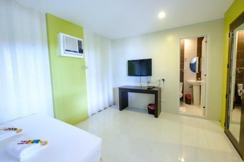 Hotel Anika Island Resort