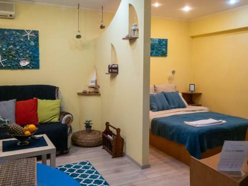 Sunny Old Town Apartments