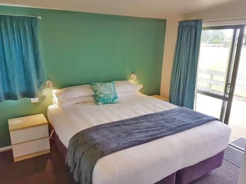 Martinborough Top 10 Holiday Park