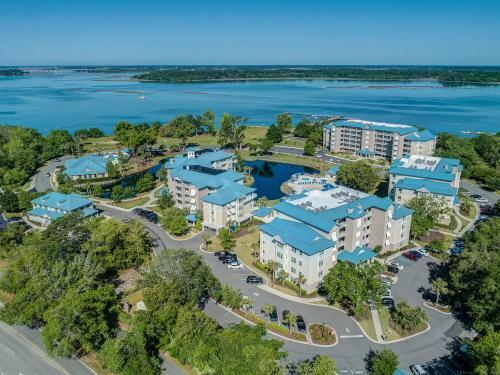Hotel Bluewater Resort And Marina By Spinnaker
