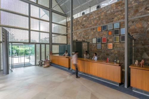 Mana Hotels