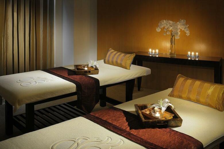 Hotel Lebua At State Tower