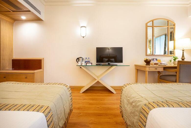 Hotel The Orchid