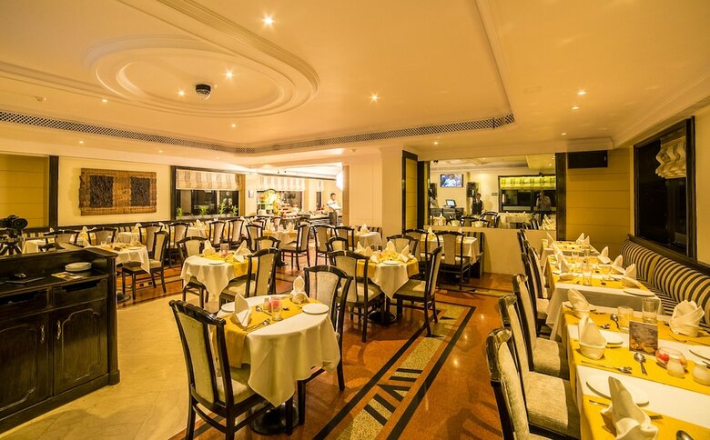 Hotel Fariyas
