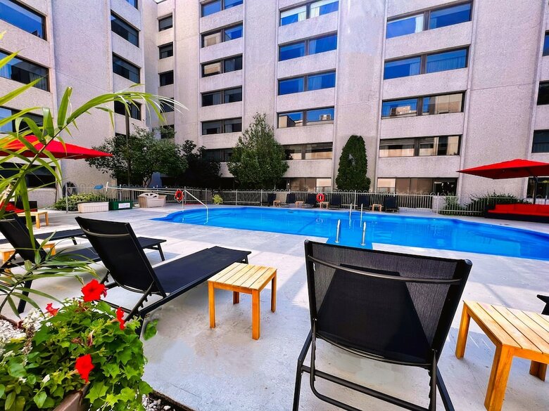 Hotel Universel Montreal