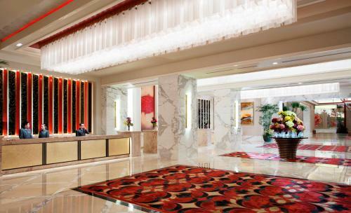 Hotel Solaire Resort & Casino