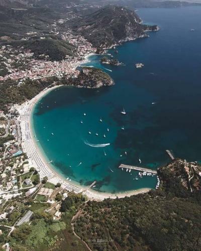 Hostal Babis Taverna & Rooms