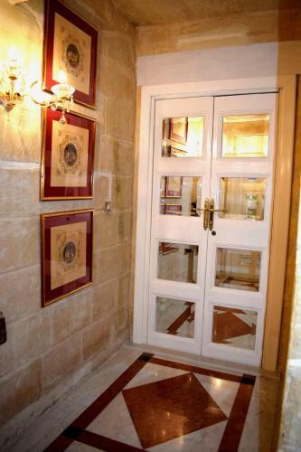 Apartamento Palazzo Valletta Suites