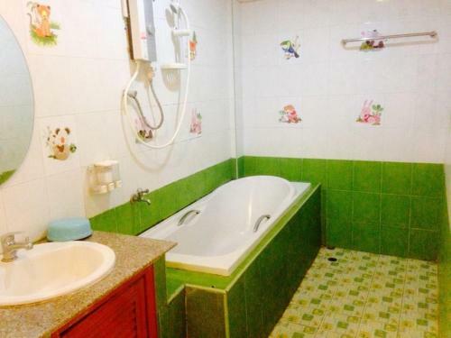 Nakhonesack Hotel 3