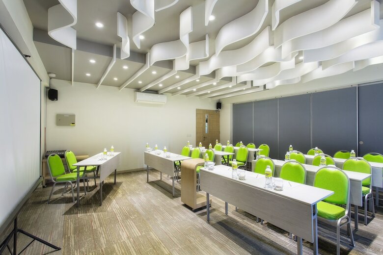 Hotel Maxonehotels At Bukit Jimbaran