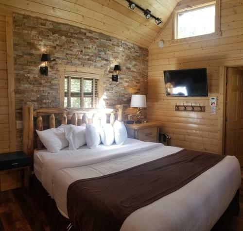Hotel Convict Lake Resort