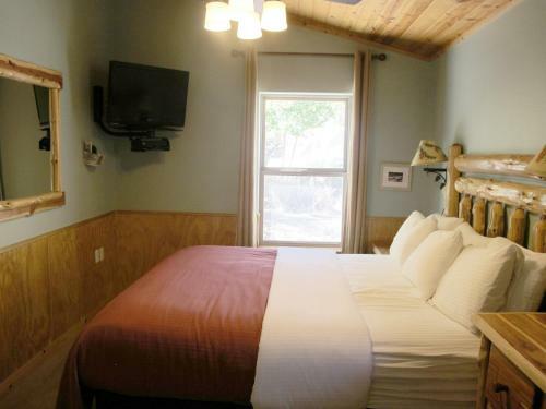 Hotel Convict Lake Resort