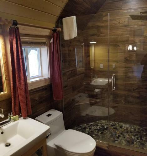 Hotel Convict Lake Resort