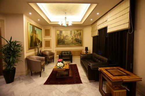 Camelot Hotel