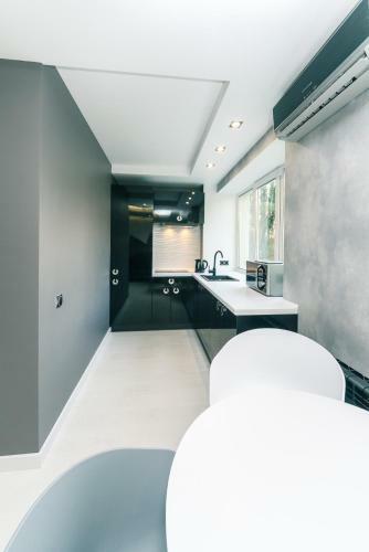 Luxrent Apartments On Lesi Ukrainki - Kiev