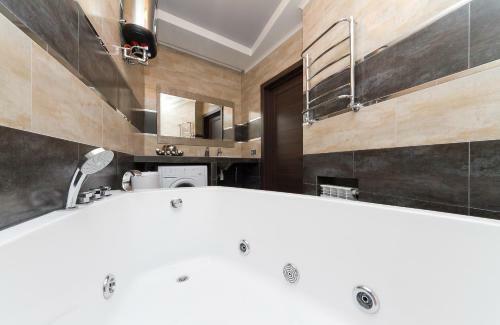 Luxrent Apartments On Lesi Ukrainki - Kiev