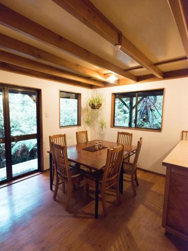 Lodge Te Nikau Retreat