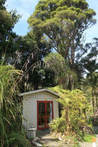 Lodge Te Nikau Retreat