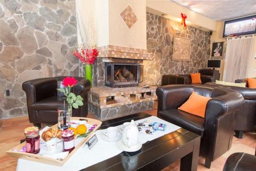 9 Suites Aparthotel