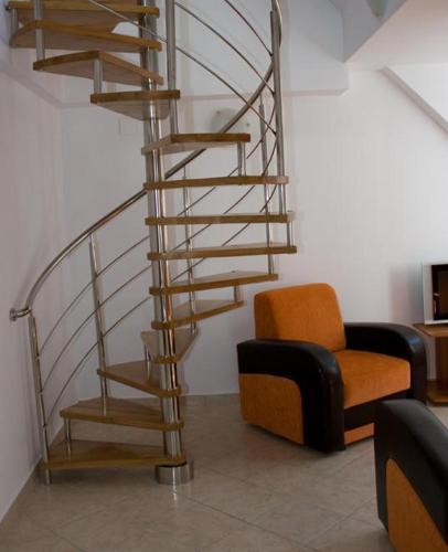 9 Suites Aparthotel