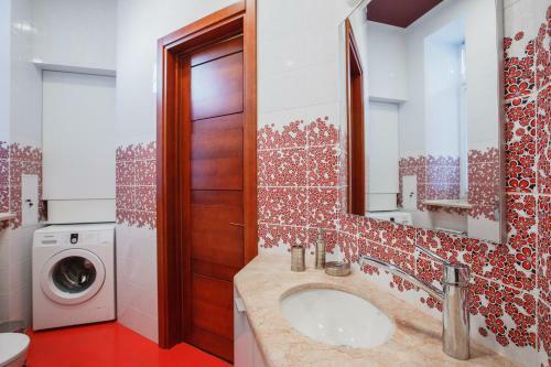 Gsm Apartment At Kiev Train Station