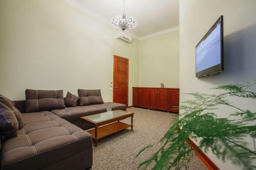 Gsm Apartment At Kiev Train Station