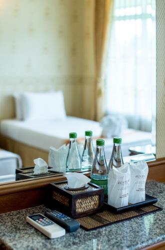 Juntra Resort & Hotel