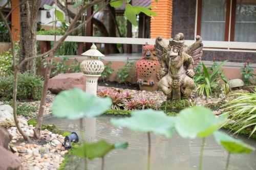 Juntra Resort & Hotel