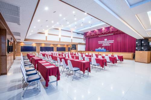 Juntra Resort & Hotel