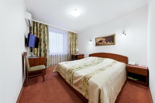 Tourist Hotel