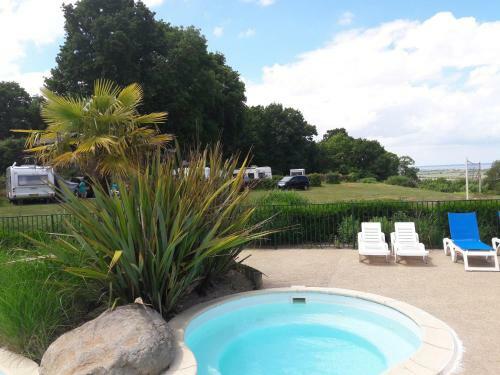 Hotel Camping Le Balcon De La Baie