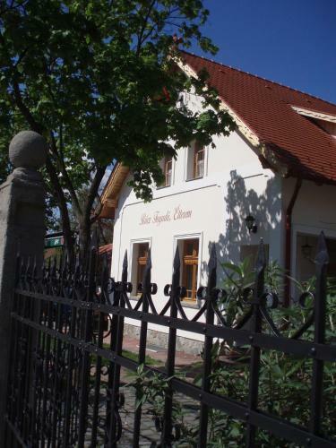 Hostal R�cz Fogad�