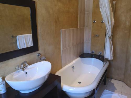 Hostal Ninety9 On Villiers Guest House