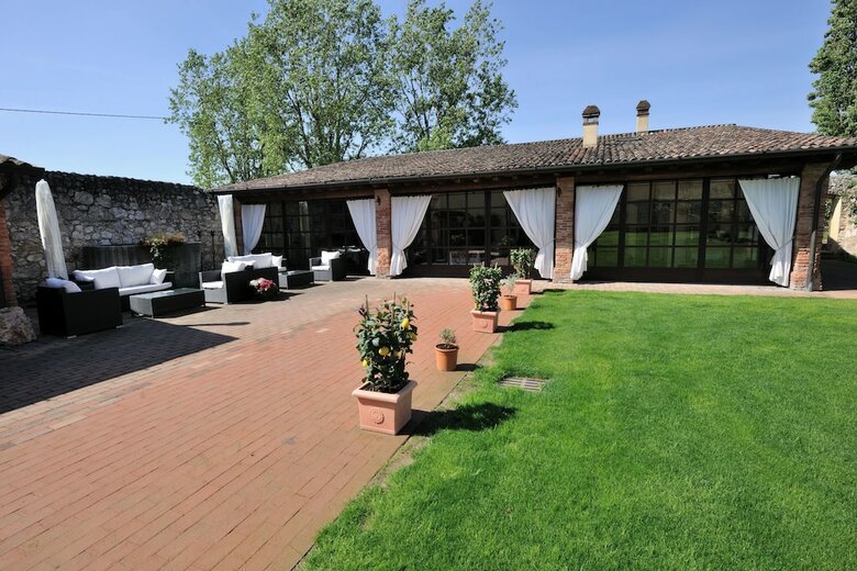 Hostal Musella Winery & Relais