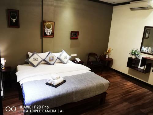 Phonethip Plaza Hotel