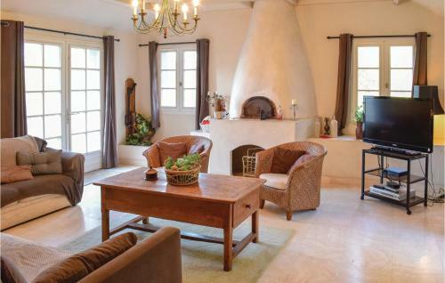 Holiday Home Manche P-854