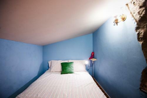 Hostal Sis N Bro Guesthouse