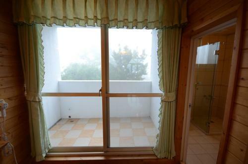 Sea Of Clouds Vacation Villa
