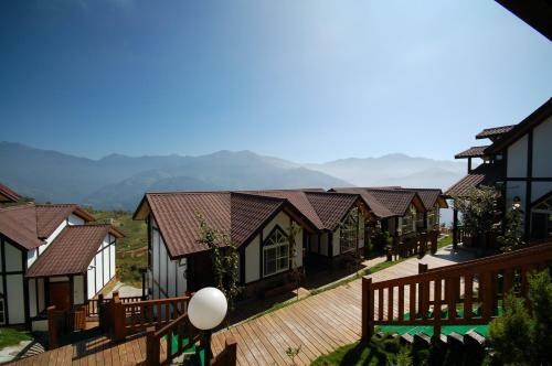 Sea Of Clouds Vacation Villa