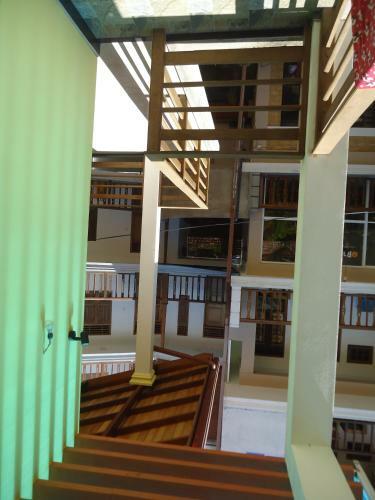 Hostal Sky Garden Guest House