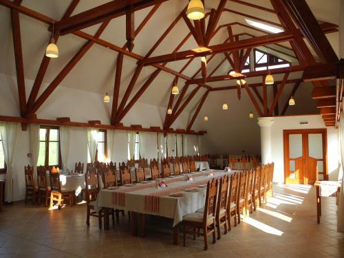 Hostal Bonanza Pensiune & Restaurant