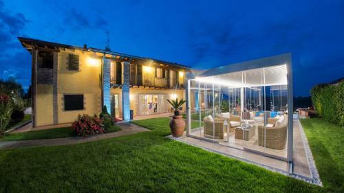 Hostal Agriturismo Acetaia Sereni