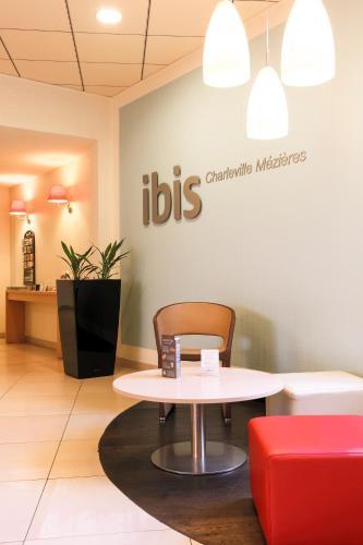 Hotel Ibis Charleville Mezi�res