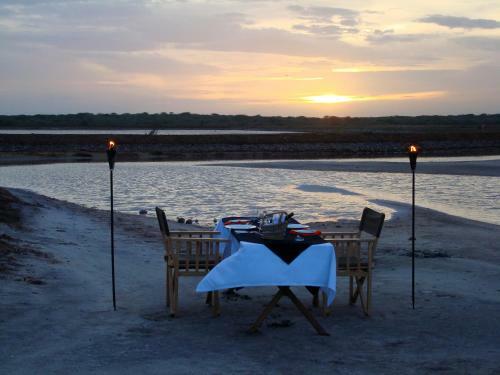 Hotel Mahoora Tented Safari Camp - Bundala