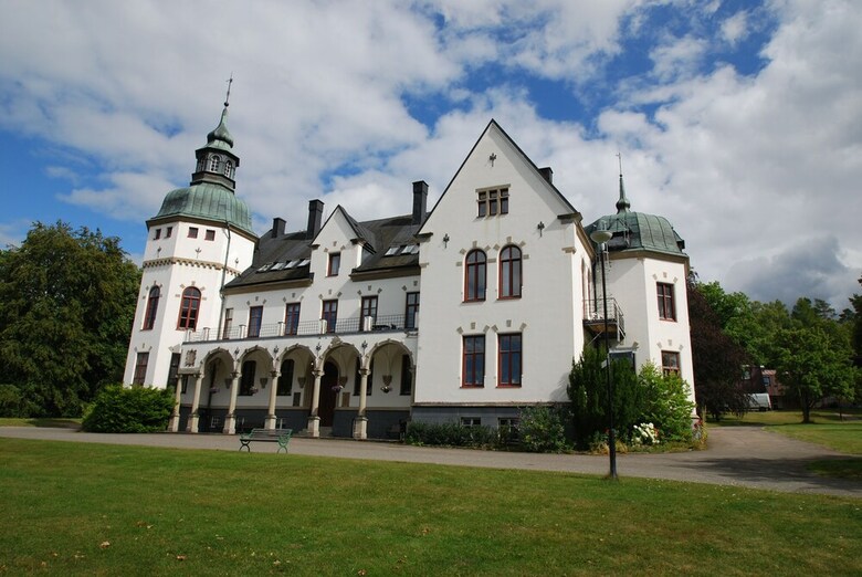 Hostal Hellidens Slott Och Vandrarhem