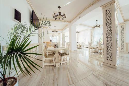 Hostal Pension Elegance