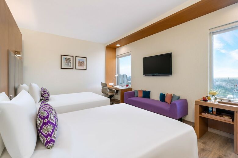 Hotel Aloft Ahmedabad Sg Road