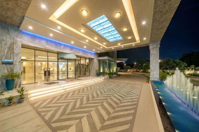 Hotel Aloft Ahmedabad Sg Road