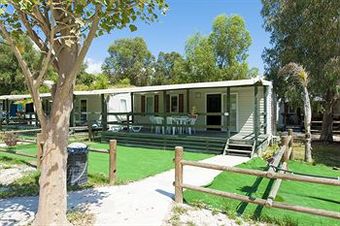 Hostal Sporting Club Village