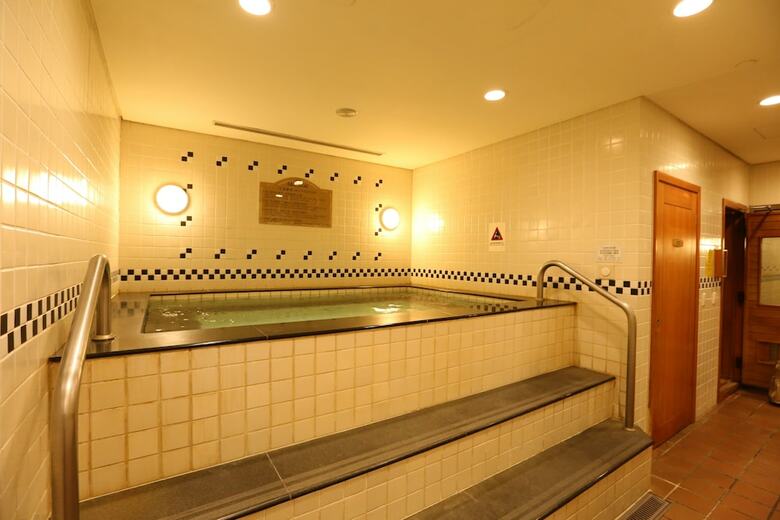 Evergreen Laurel Hotel, Keelung